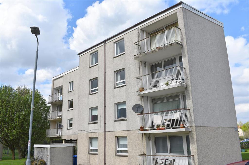 Maxwell Drive, Village, East Kilbride 2 bed apartment £650 pcm (£150 pw)
