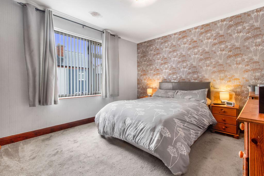 Bedroom 1 (Double)