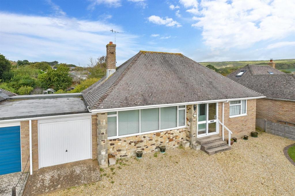Hunny Hill, Brighstone, Newport, Isle of Wight 2 bed detached bungalow for sale £365,000