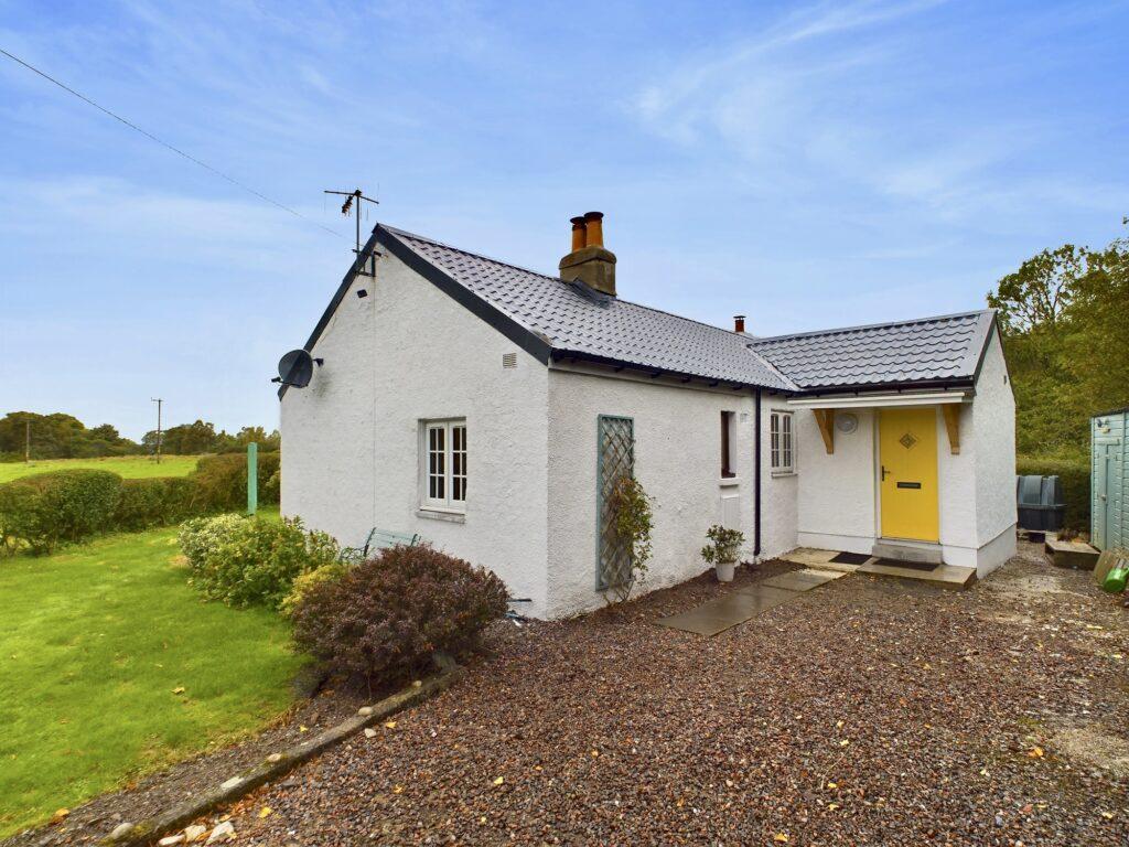 Appin View, Barcaldine, By Oban, Argyll 3 bed detached bungalow for