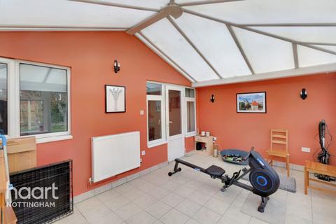 298 Wollaton Vale, Wollaton, Nottingham, NG8 2GG