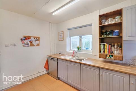 298 Wollaton Vale, Wollaton, Nottingham, NG8 2GG
