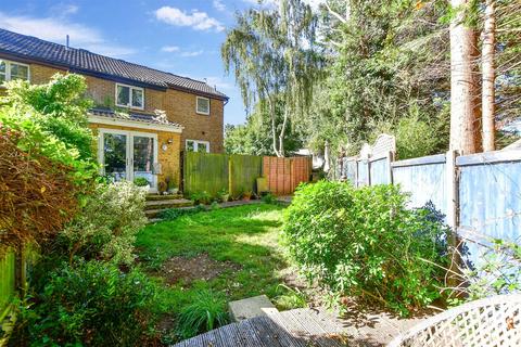 99 Westgate Close, Canterbury, CT2 8JH