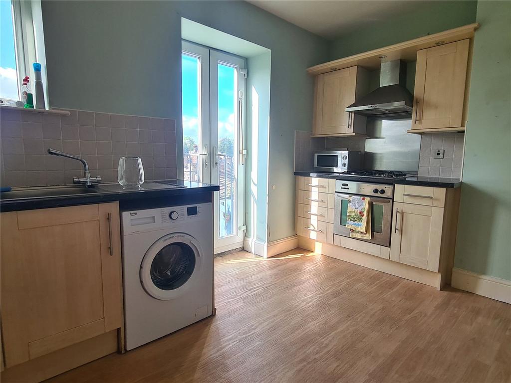 Bank Street, Broadbottom, Hyde, Greater Manchester, SK14 2 bed terraced