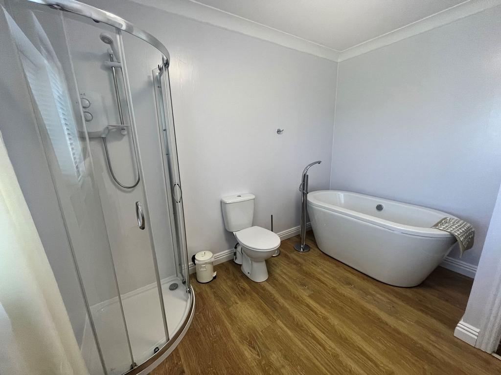 Main Bathroom
