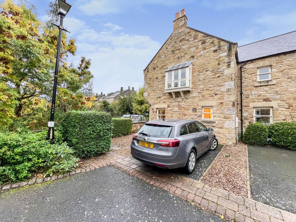 Well Strand, Rothbury, Northumberland, NE65 7TW 2 bed flat for sale £