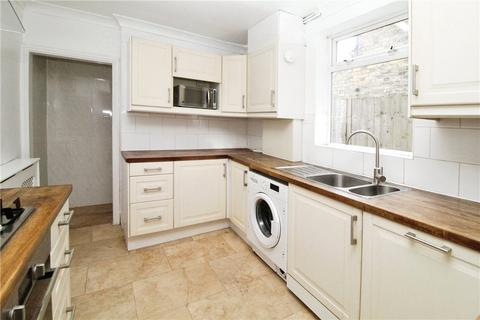 3 bedroom end of terrace house to rent, Siddons Road, Croydon, CR0