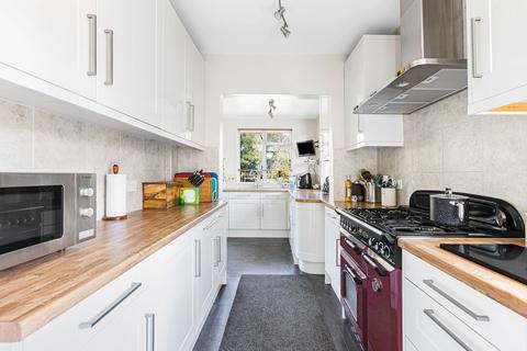 3 bedroom semi-detached house for sale, Hatherleigh Gardens, Potters Bar, EN6 5HZ