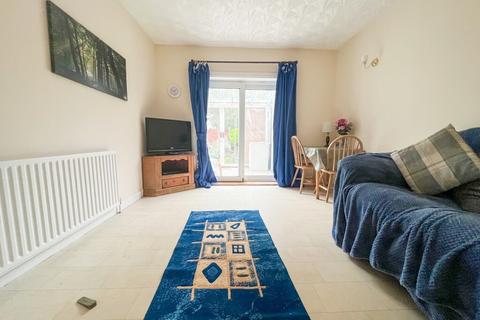 2 bedroom apartment for sale - Cranbourne Road, Patchway, Bristol, Gloucestershire, BS34