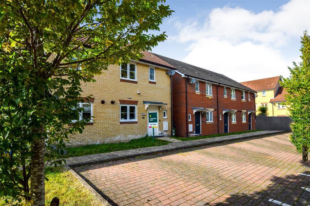 Duxford Way, Hampshire GU14 3 bed end of terrace house for sale £375,000