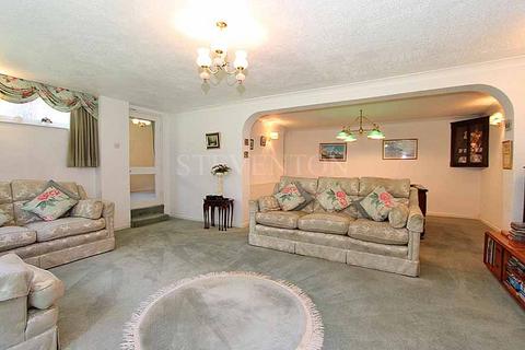 5 bedroom detached house for sale - 2b Wood Road, Tettenhall, Wolverhampton, WV6