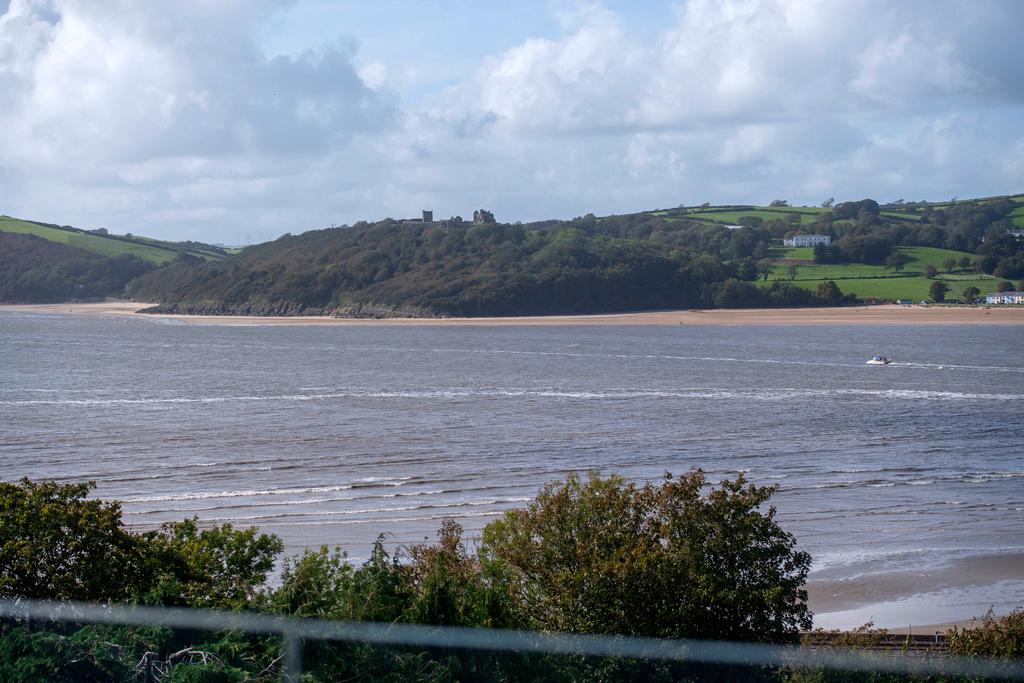 260923 Caradog Court Ferryside 46.jpg