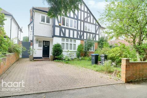 100 Park Avenue, Enfield, EN1 2HN