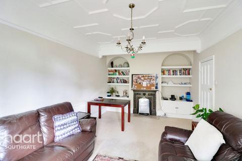 100 Park Avenue, Enfield, EN1 2HN