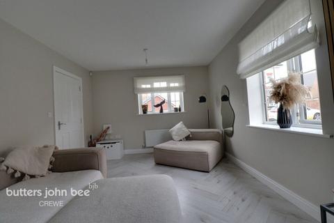 42 Alfred King Close, Shavington, Crewe, CW2 5UW