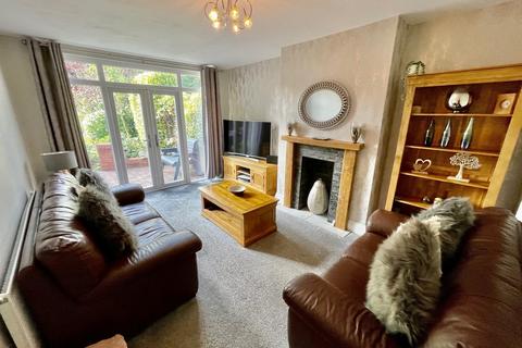 3 bedroom semi-detached house for sale, Wells Green Rd, Solihull, West Midlands