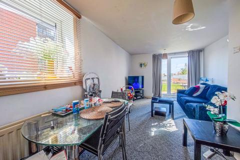 1 bedroom apartment for sale, Erebus Drive, West Thamesmead, London SE28