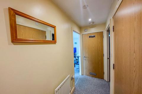 1 bedroom apartment for sale, Erebus Drive, West Thamesmead, London SE28