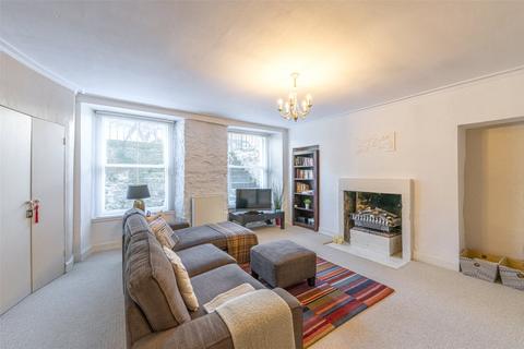 35a St. Patrick Square, EH8 9EU