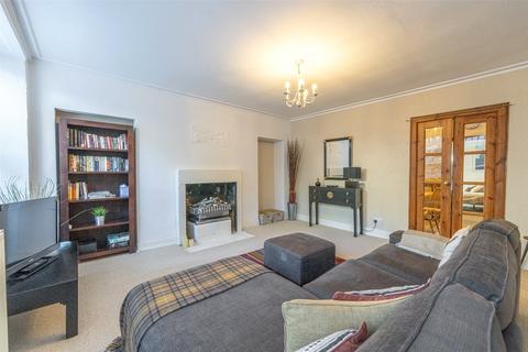 35a St. Patrick Square, EH8 9EU