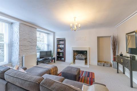 35a St. Patrick Square, EH8 9EU