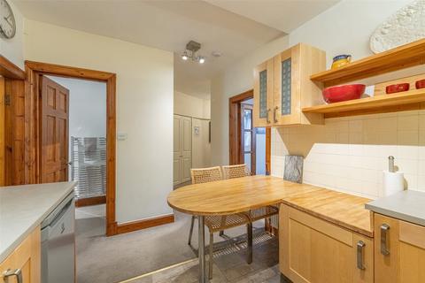 35a St. Patrick Square, EH8 9EU