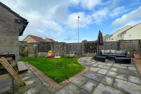 37 Hyatt Place, Shepton Mallet, BA4 5XY