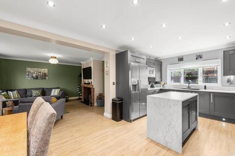 12 The Lovells, Emneth, Wisbech, PE14 8DW