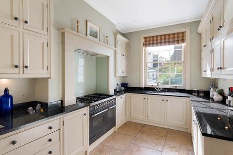 3 bedroom terraced house for sale, Gloucester Walk, Kensington, London