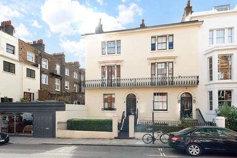 3 bedroom terraced house for sale, Gloucester Walk, Kensington, London