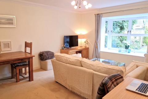 1 bedroom flat for sale, London Road, Sunningdale, Ascot, Berkshire