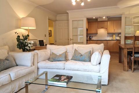 1 bedroom flat for sale, London Road, Sunningdale, Ascot, Berkshire