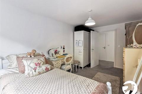 22 Maplehurst Close, Dartford, DA2 7WX