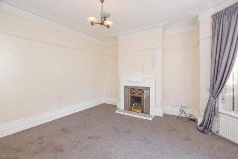 4 bedroom semi-detached house for sale - Swinley Road, Swinley, Wigan, WN1 2DL