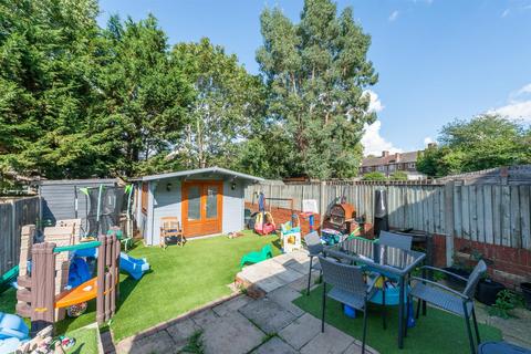 15 Detling Road, Bromley, BR1 4SH