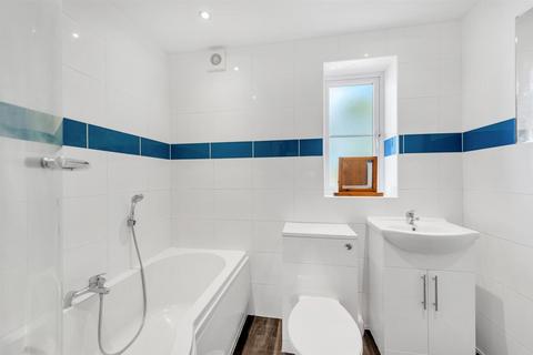 15 Detling Road, Bromley, BR1 4SH