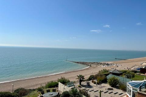 38 Lower Corniche, Hythe, CT21 5TP