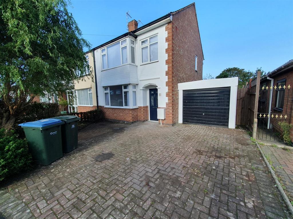 Norton Hill Drive, Walsgrave, Coventry 3 bed semidetached house £