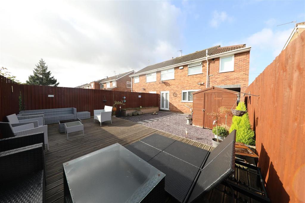 Norland Avenue, Hull 4 bed semidetached house £215,000