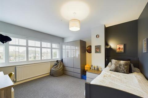 52 Beach Road, North Shields, NE30 2QT