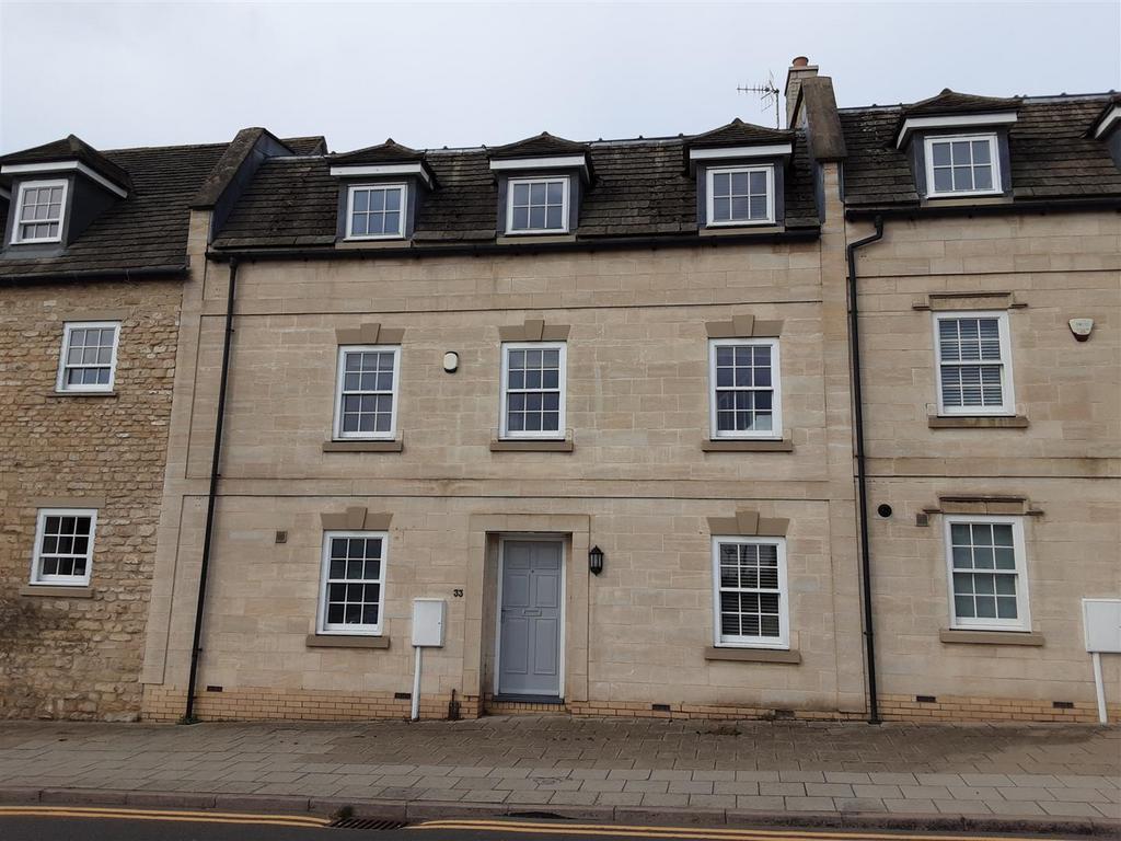 Wharf Road, Stamford A well... 4 bed terraced house £1,595 pcm (£368 pw)