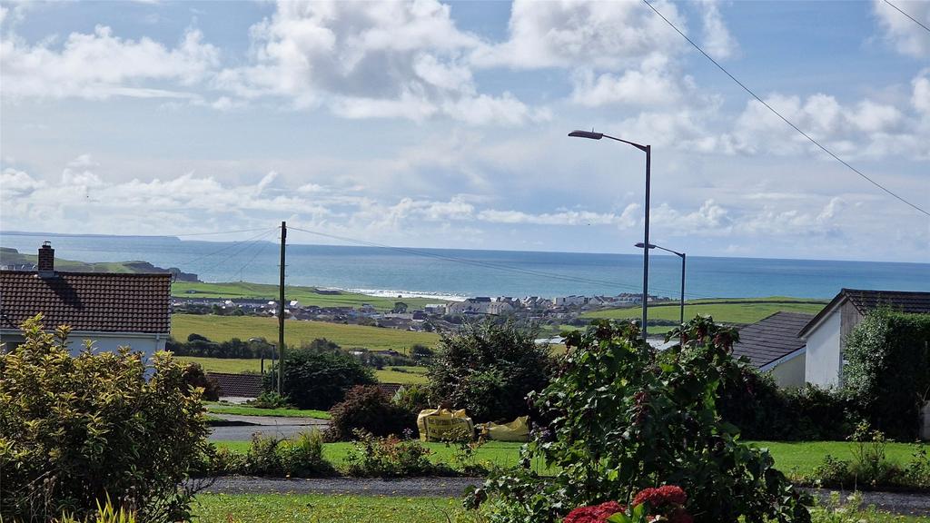 Trelawney Avenue, Poughill, Bude, Cornwall, EX23 3 bed bungalow for