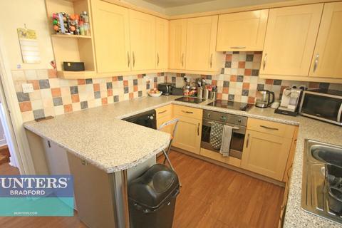 83a Stone Hall Road, Bradford, BD2 2EW