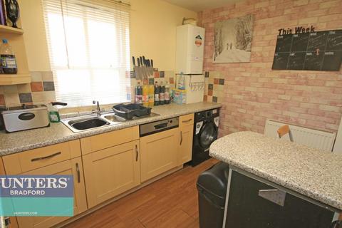 83a Stone Hall Road, Bradford, BD2 2EW