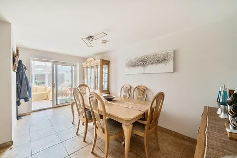 5 Grindal Drive, Grange Park, Swindon, SN5 6HD