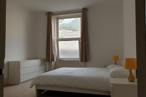 1 bedroom in a house share to rent, Claremont Crescent, Weston-super-Mare