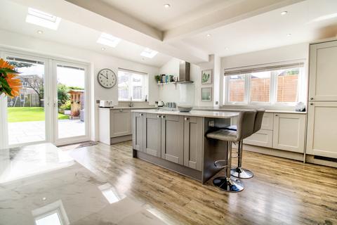 15 Deerhurst, Bristol, BS15 1XH