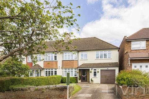 57 Crossways, South Croydon, CR2 8JQ