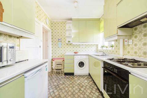 57 Crossways, South Croydon, CR2 8JQ