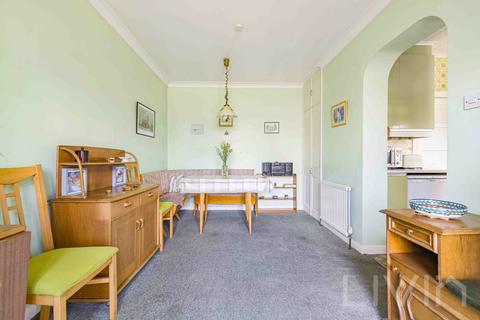 57 Crossways, South Croydon, CR2 8JQ
